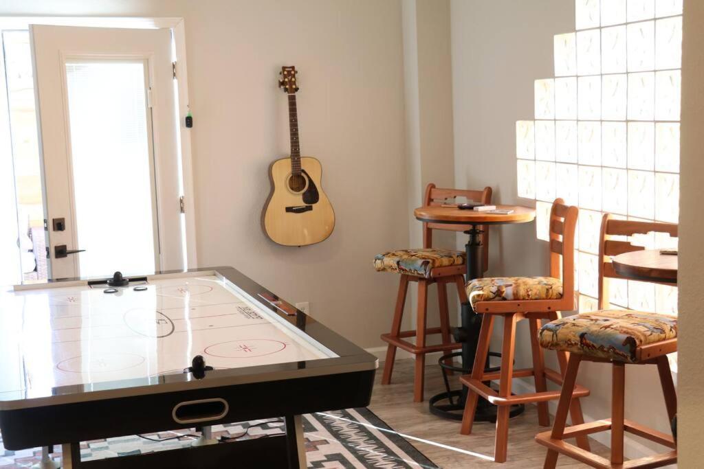 Cowboy Den-Hot Tub-Game Room-Pet Friendly-No Pet Fees! Albuquerque Kültér fotó