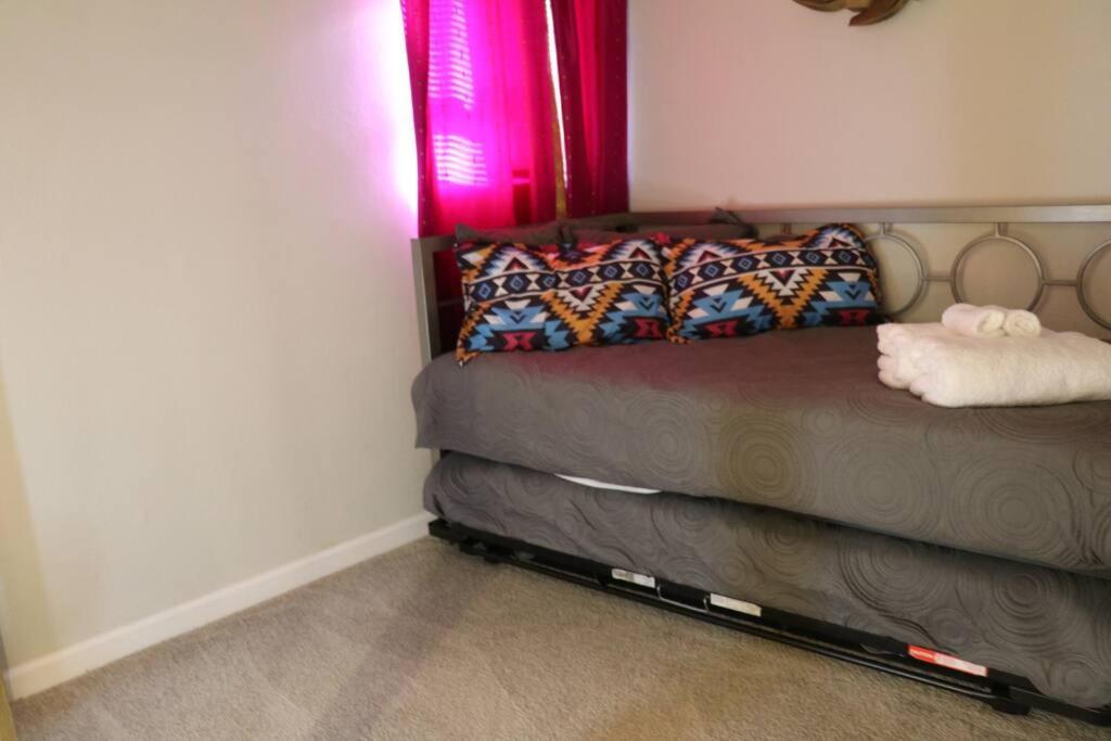 Cowboy Den-Hot Tub-Game Room-Pet Friendly-No Pet Fees! Albuquerque Kültér fotó