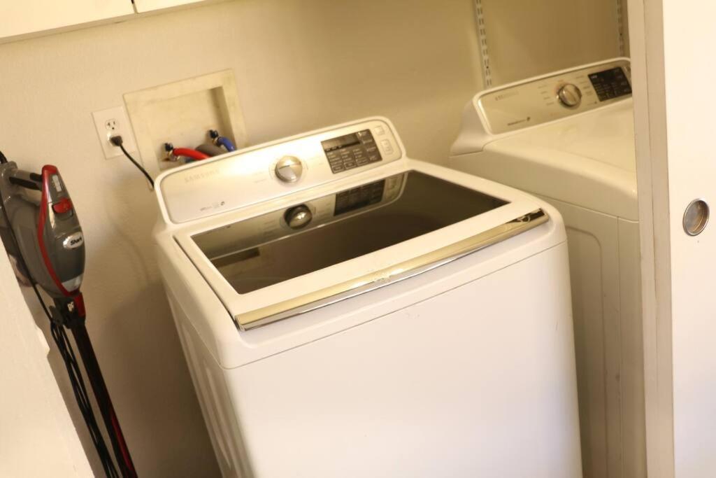 Cowboy Den-Hot Tub-Game Room-Pet Friendly-No Pet Fees! Albuquerque Kültér fotó
