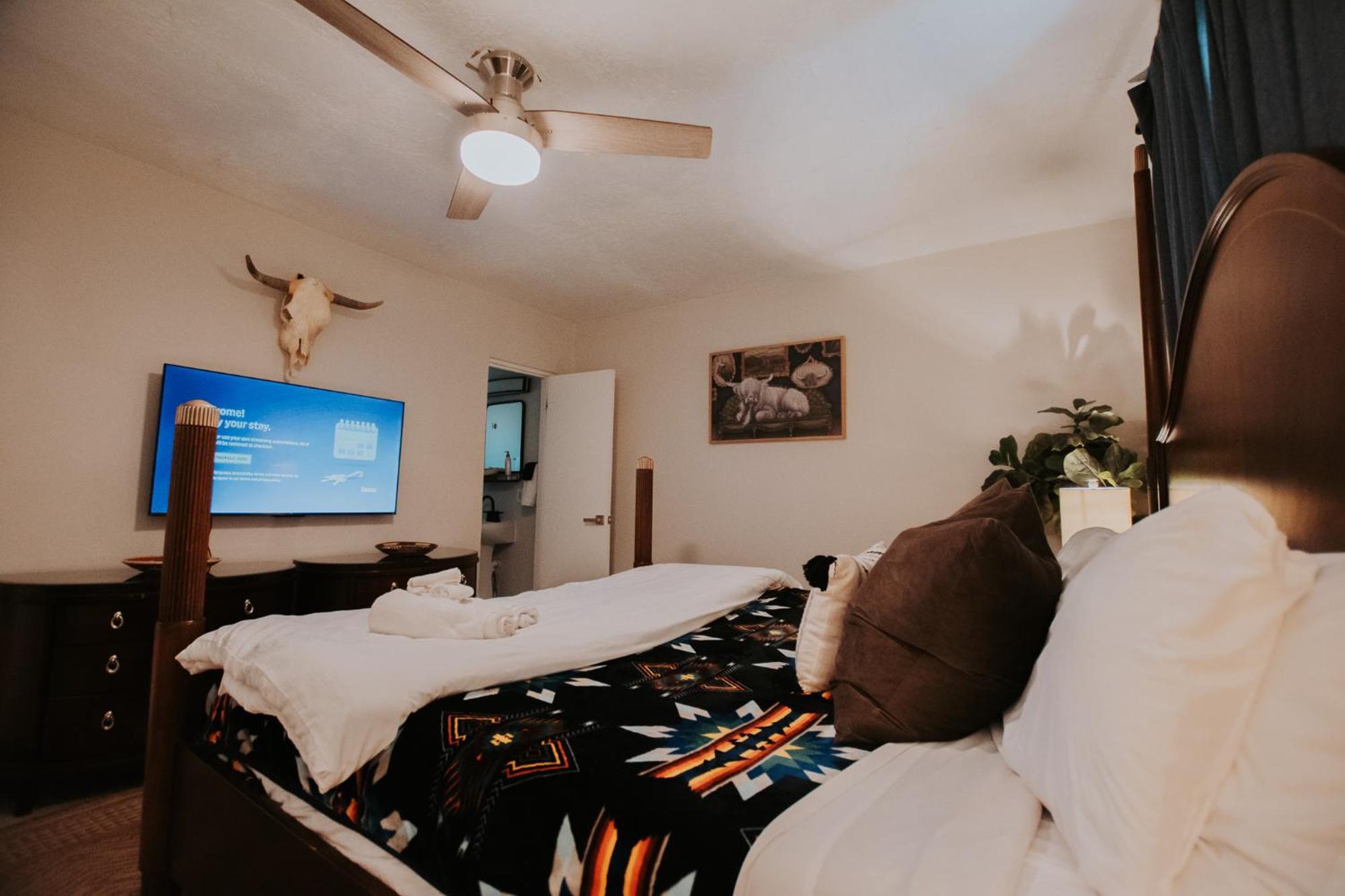Cowboy Den-Hot Tub-Game Room-Pet Friendly-No Pet Fees! Albuquerque Kültér fotó